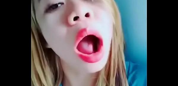  Long tongue slut for blowjob